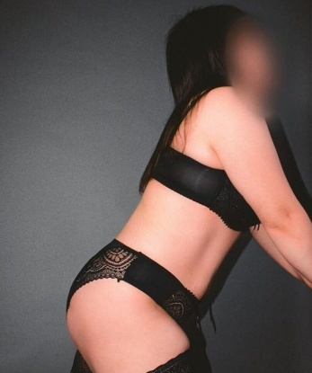 ✨ Живу в Москве и готова оказать тебе самые незабываемые услуги. 💋💫 Я мастерица в искусстве удовлетворения и улыбаюсь каждому клиенту. Мой контакт сделает тебя по-настоящему счастливым человеком. 🌈 Секс с тобой будет незабываемым, я гарантирую, что ты останешься доволен. Мои отзывы говорят сами за себя - мои клиенты остаются в восторге от нашей встречи! 🌹🔥 Ах да, не могу не упомянуть про мои фото - в моем альбоме есть все, чтобы разбудить твои самые смелые фантазии. 📸💃 Жду твоего звонка, чтобы подарить тебе незабываемые моменты нашего встречи! 💫💥 Ася